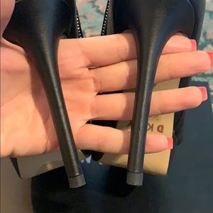 dkny jami platform booties